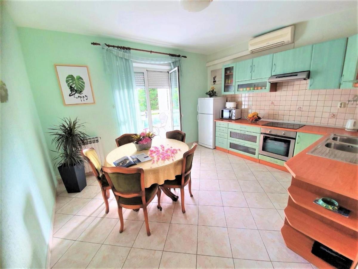 Apartments Angela Kampor ภายนอก รูปภาพ