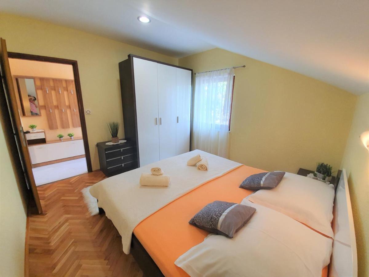 Apartments Angela Kampor ภายนอก รูปภาพ